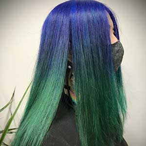 An image of a hairstyle by independant stylist Shiori Shimomura.